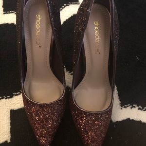 Shoe dazzle heels, size 7